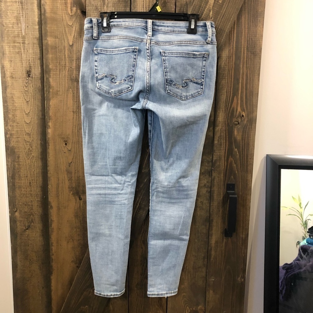 Silver Jeans - Picture 4 of 14
